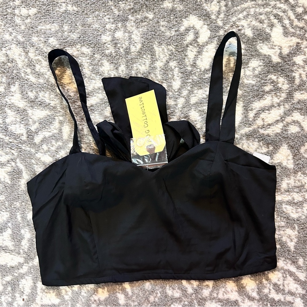 Band of Gypsies Collective NWT Black Cropped Tank Top
